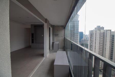 Apartamento à venda com 71m², 2 quartos e 1 vagaVaranda