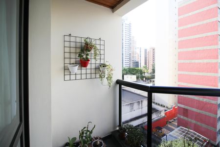 Apartamento à venda com 57m², 1 quarto e 1 vaga Apartamento à venda com 57m², 1 quarto e 1 vagaVaranda
