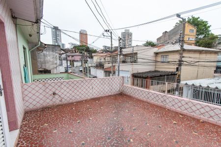 Casa à venda com 155m², 2 quartos e 1 vaga Casa à venda com 155m², 2 quartos e 1 vagaVaranda do quarto
