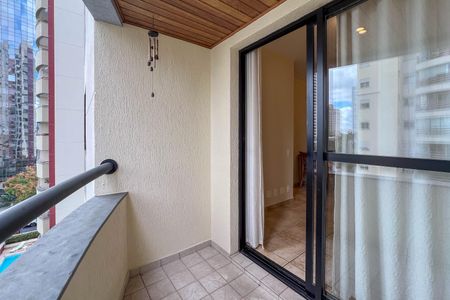 Apartamento para alugar com 52m², 1 quarto e 1 vagaVaranda