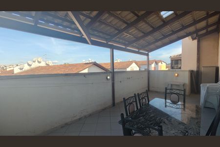 Apartamento à venda com 100m², 2 quartos e 1 vagaCobertura