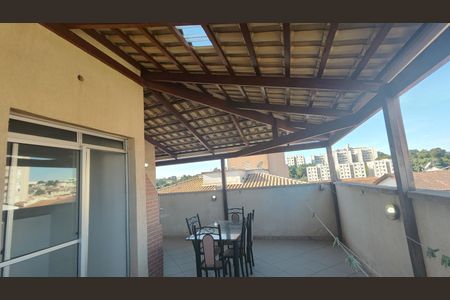 Apartamento à venda com 100m², 2 quartos e 1 vagaCobertura