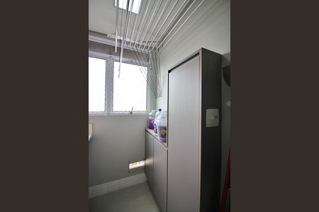 Apartamento para alugar com 56m², 2 quartos e 1 vagaÁrea de Serviço