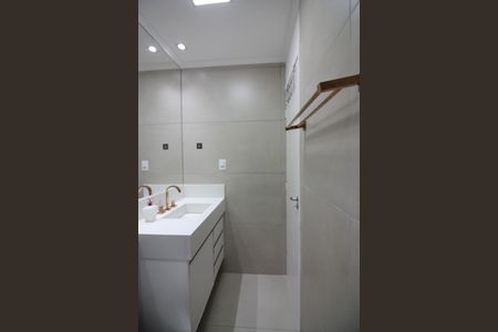 Apartamento para alugar com 56m², 2 quartos e 1 vagaSuíte Banheiro