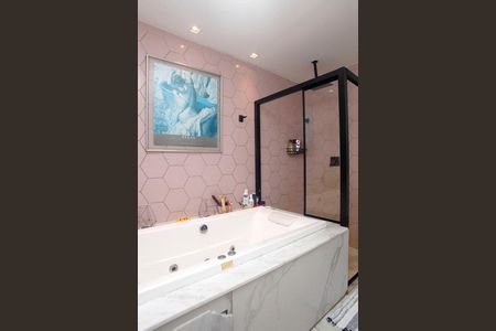 Apartamento à venda com 254m², 4 quartos e sem vagaBanheiro Suíte