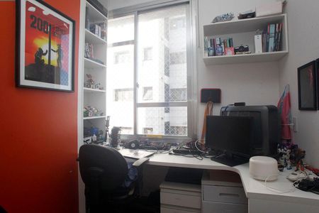 Apartamento à venda com 254m², 4 quartos e sem vagaQuarto 2