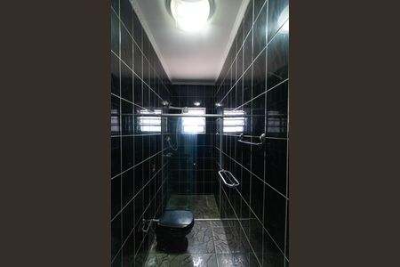 Casa para alugar com 170m², 3 quartos e 2 vagas Casa para alugar com 170m², 3 quartos e 2 vagasBanheiro Social