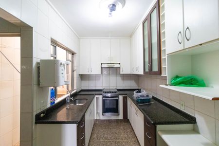 Casa para alugar com 170m², 3 quartos e 2 vagas Casa para alugar com 170m², 3 quartos e 2 vagasCozinha