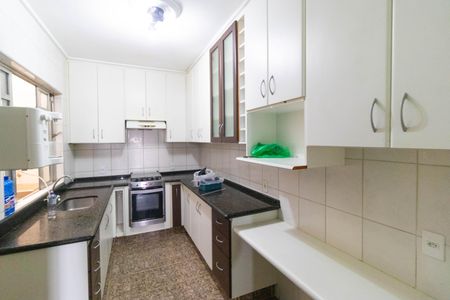 Casa para alugar com 170m², 3 quartos e 2 vagas Casa para alugar com 170m², 3 quartos e 2 vagasCozinha