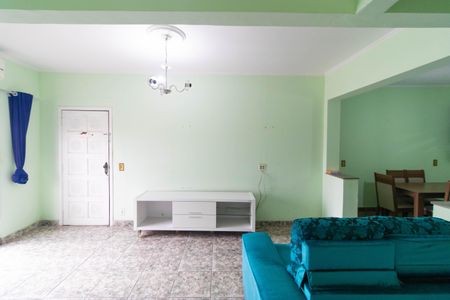 Casa para alugar com 170m², 3 quartos e 2 vagas Casa para alugar com 170m², 3 quartos e 2 vagasSala