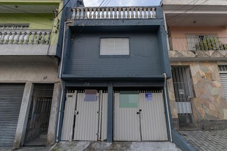 Casa à venda com 148m², 3 quartos e 1 vaga Casa à venda com 148m², 3 quartos e 1 vagaFachada+Placa