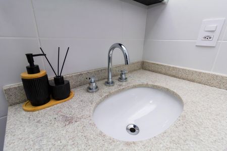 Apartamento para alugar com 65m², 2 quartos e 1 vaga Apartamento para alugar com 65m², 2 quartos e 1 vagaBanheiro 2