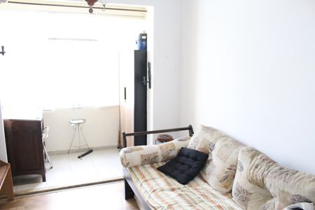 Apartamento à venda com 46m², 1 quarto e 1 vagaSala