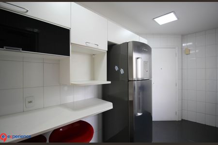 Apartamento para alugar com 98m², 3 quartos e 2 vagas Apartamento para alugar com 98m², 3 quartos e 2 vagasCozinha - Armários