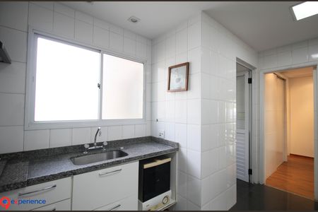 Apartamento para alugar com 98m², 3 quartos e 2 vagas Apartamento para alugar com 98m², 3 quartos e 2 vagasCozinha - Armários