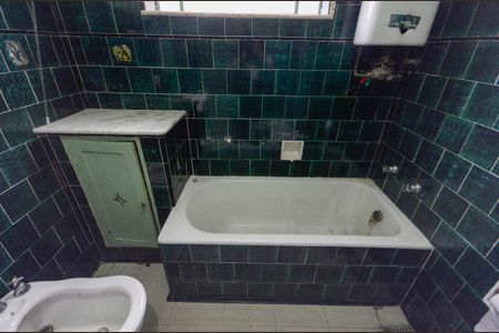 Apartamento à venda com 120m², 3 quartos e sem vagaBanheiro