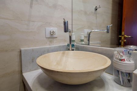 Casa para alugar com 70m², 2 quartos e sem vagaBanheiro