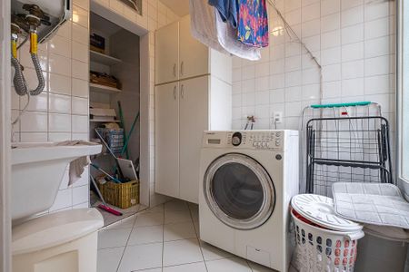 Apartamento à venda com 155m², 3 quartos e 1 vaga Apartamento à venda com 155m², 3 quartos e 1 vagaÁrea de Serviço