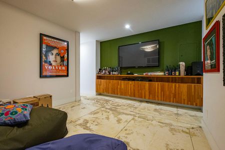 Apartamento à venda com 155m², 3 quartos e 1 vaga Apartamento à venda com 155m², 3 quartos e 1 vagaSala de TV