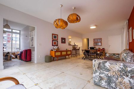 Apartamento à venda com 155m², 3 quartos e 1 vaga Apartamento à venda com 155m², 3 quartos e 1 vagaSala