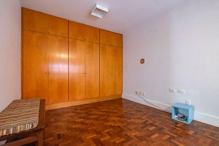 Apartamento à venda com 155m², 3 quartos e 1 vaga Apartamento à venda com 155m², 3 quartos e 1 vagaSuíte