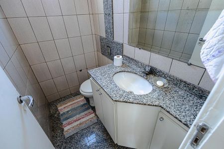 Apartamento à venda com 350m², 5 quartos e 2 vagasBanheiro 4