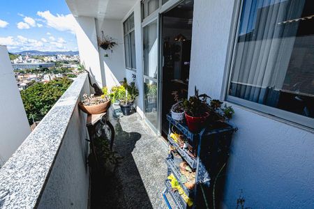 Apartamento à venda com 350m², 5 quartos e 2 vagasVaranda da Sala