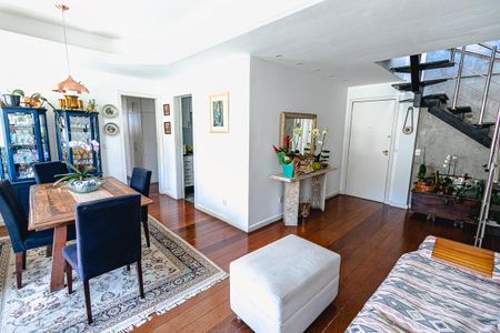 Apartamento à venda com 350m², 5 quartos e 2 vagasSala