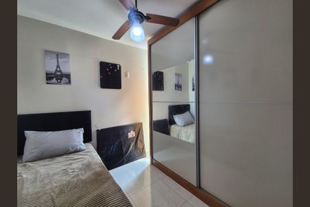 Apartamento à venda com 95m², 3 quartos e 2 vagasQuarto 2