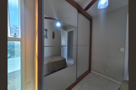 Apartamento à venda com 95m², 3 quartos e 2 vagasQuarto 2