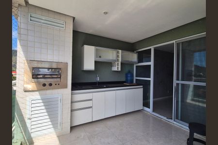 Apartamento para alugar com 95m², 3 quartos e 2 vagasVaranda