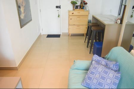 Apartamento à venda com 75m², 2 quartos e sem vagaSala