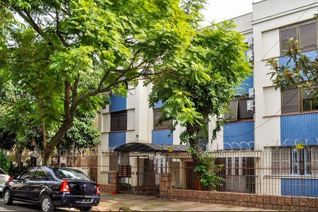 Apartamento à venda com 81m², 2 quartos e sem vaga Apartamento à venda com 81m², 2 quartos e sem vagaFachada