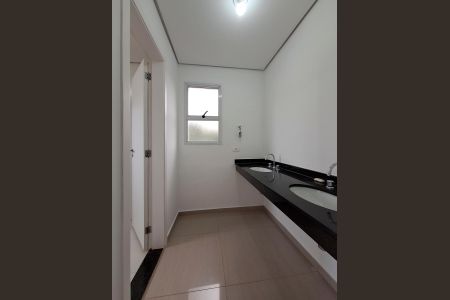 Apartamento para alugar com 120m², 3 quartos e 3 vagasBanheiro Quarto 3