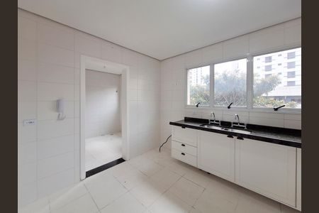 Apartamento para alugar com 120m², 3 quartos e 3 vagasCozinha