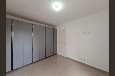 Apartamento para alugar com 120m², 3 quartos e 3 vagasQuarto 3