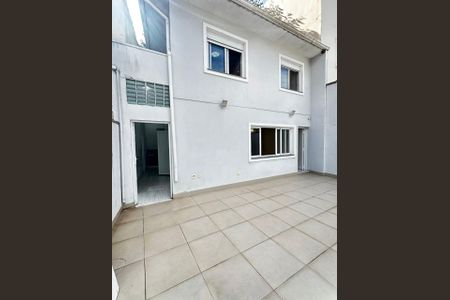 Casa à venda com 120m², 2 quartos e 2 vagasFoto 03
