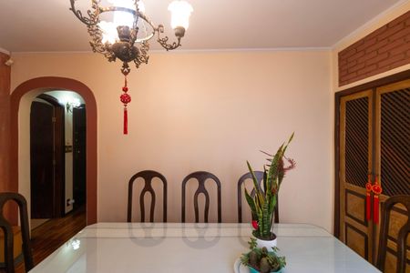 Casa à venda com 237m², 3 quartos e 4 vagas Casa à venda com 237m², 3 quartos e 4 vagasSala de Jantar