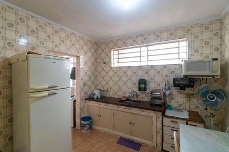 Casa à venda com 237m², 3 quartos e 4 vagas Casa à venda com 237m², 3 quartos e 4 vagasCozinha