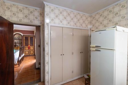 Casa à venda com 237m², 3 quartos e 4 vagas Casa à venda com 237m², 3 quartos e 4 vagasCozinha