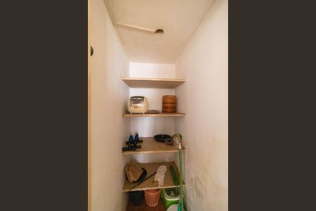 Casa à venda com 237m², 3 quartos e 4 vagas Casa à venda com 237m², 3 quartos e 4 vagasDespensa