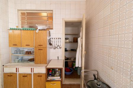 Casa à venda com 237m², 3 quartos e 4 vagas Casa à venda com 237m², 3 quartos e 4 vagasCozinha