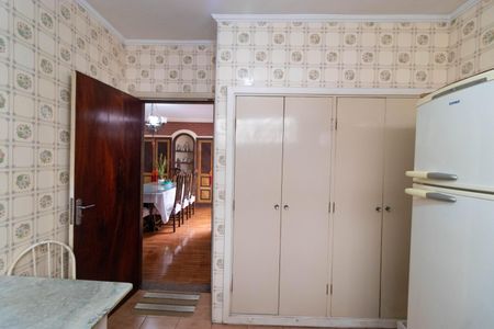 Casa à venda com 237m², 3 quartos e 4 vagas Casa à venda com 237m², 3 quartos e 4 vagasCozinha