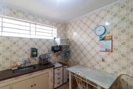 Casa à venda com 237m², 3 quartos e 4 vagas Casa à venda com 237m², 3 quartos e 4 vagasCozinha