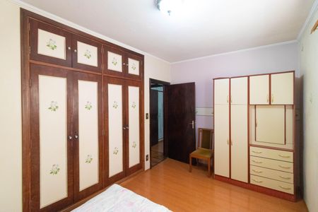 Casa à venda com 237m², 3 quartos e 4 vagas Casa à venda com 237m², 3 quartos e 4 vagasSuíte