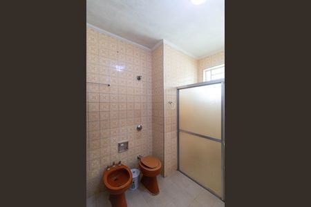 Casa à venda com 237m², 3 quartos e 4 vagas Casa à venda com 237m², 3 quartos e 4 vagasBanheiro