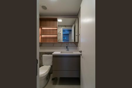 Apartamento à venda com 66m², 2 quartos e 1 vaga Apartamento à venda com 66m², 2 quartos e 1 vagaBanheiro da Suíte