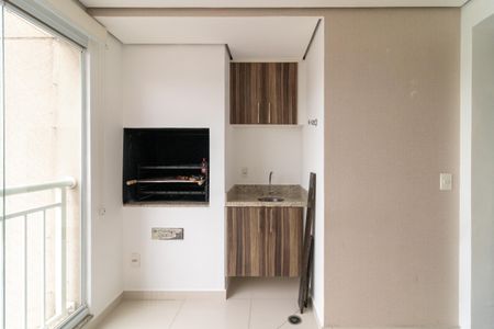 Apartamento à venda com 66m², 2 quartos e 1 vaga Apartamento à venda com 66m², 2 quartos e 1 vagaVaranda