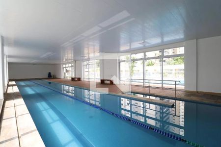 Apartamento à venda com 66m², 2 quartos e 1 vaga Apartamento à venda com 66m², 2 quartos e 1 vagaÁrea comum - Piscina Interna