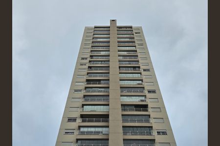 Apartamento à venda com 66m², 2 quartos e 1 vaga Apartamento à venda com 66m², 2 quartos e 1 vagaFachada
